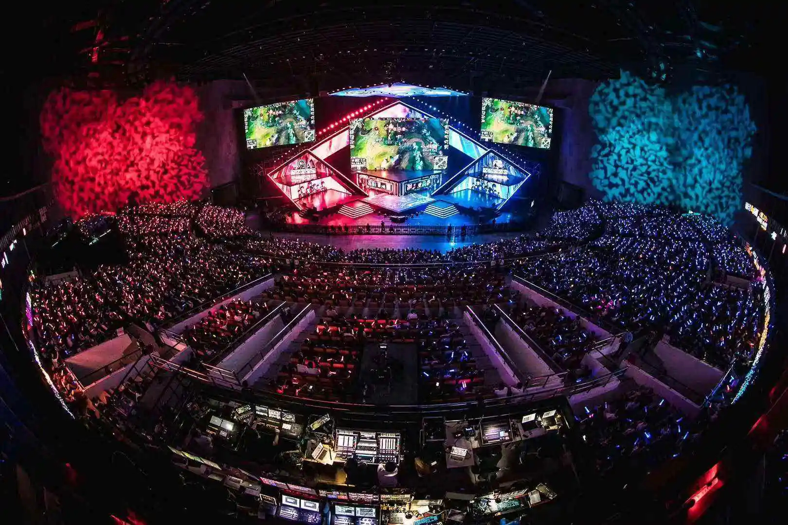 英雄联盟S15全球总决赛淘汰赛最佳阵容揭晓：TES与T1战队包揽席位，电竞选手表现亮眼-im电竞